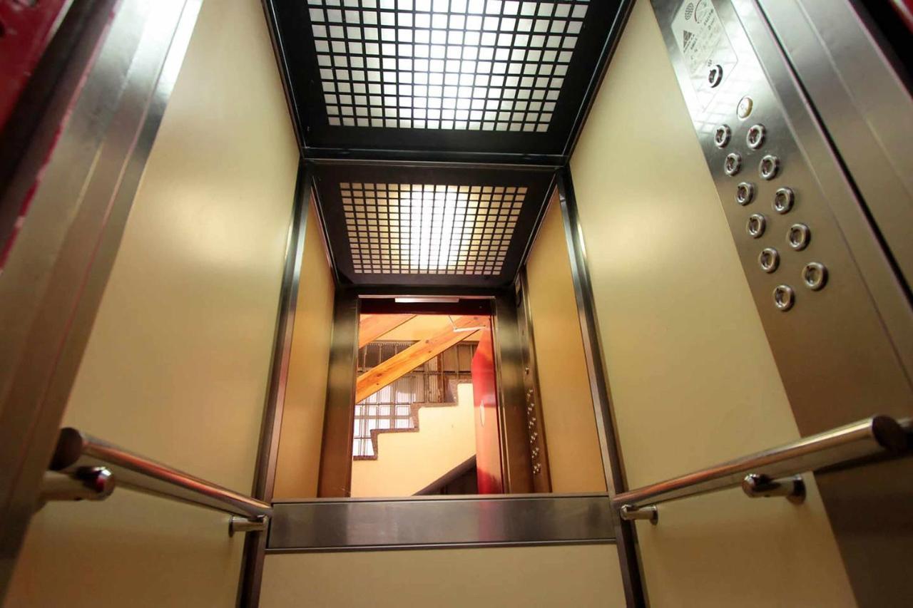 Apartment Marti Барселона Екстериор снимка